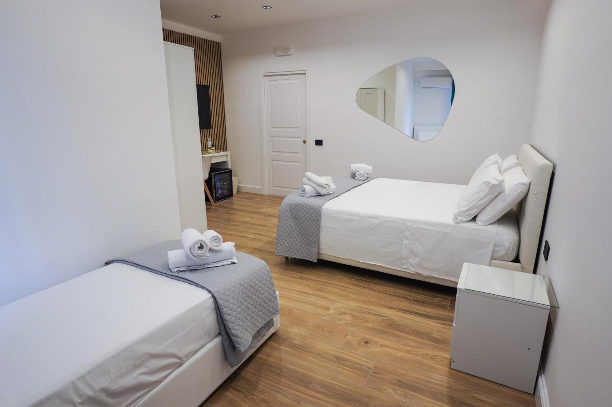 Luxury Room 那不勒斯 外观 照片