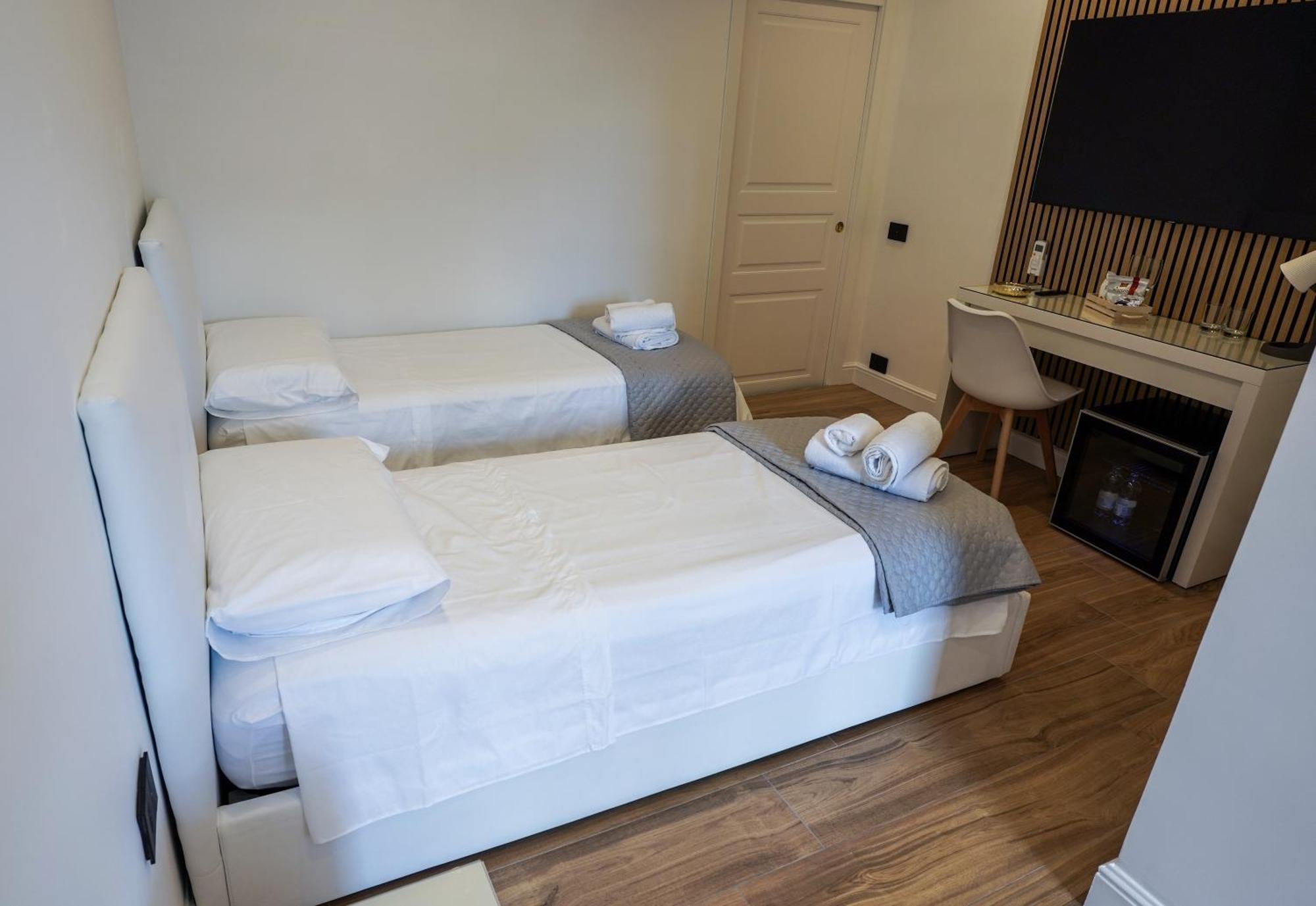 Luxury Room 那不勒斯 外观 照片